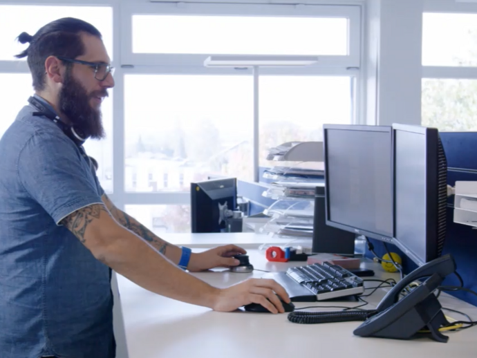 UI Designer (m/w/d) - HMI- Visualisierung